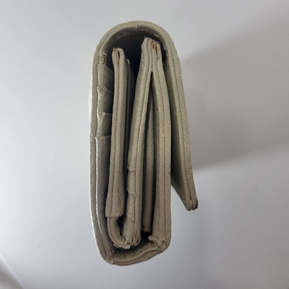 Calvin Klein Cream Wallet  - Picture 10 of 15